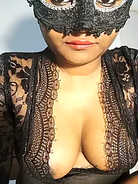 FANTASY QUEEN 07 online show from 04/18/26, 02:36