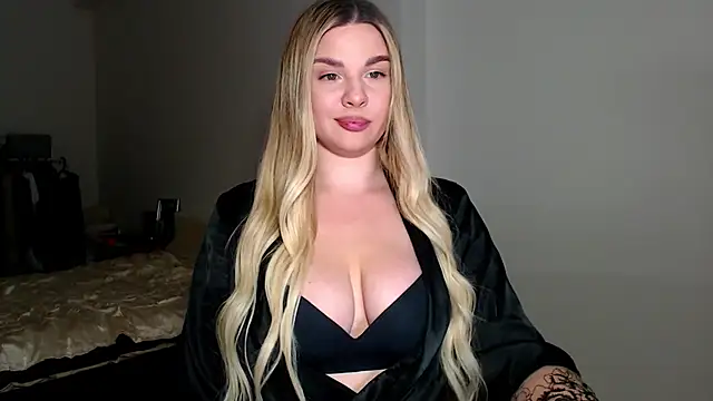 Snapshot of MiaMurMur chatting on 02/21/26, 05:48 MiaMurMur online show from 02/21/26, 05:48