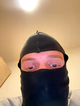 Snapshot of GimmiCumz chatting on 11/09/25, 12:25 GimmiCumz online show from 11/09/25, 12:25