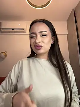 deliaroyal online show from 11/26/25, 02:39