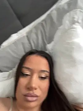 deliaroyal online show from 10/12/25, 12:50