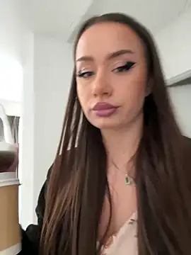 deliaroyal online show from 03/11/25, 08:08