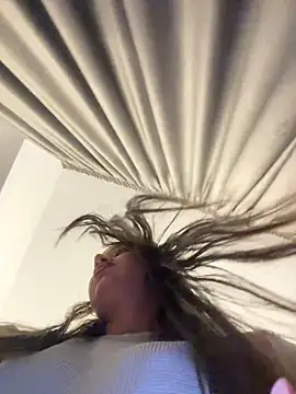 deliaroyal online show from 11/06/25, 03:16