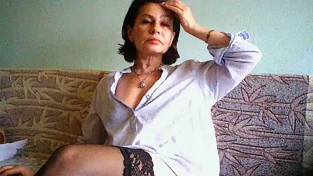 Snapshot of Mat_Elenore chatting on 03/04/25, 02:53 Mat Elenore online show from 03/04/25, 02:53