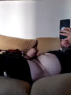 Snapshot of crissbadboy chatting on 09/24/25, 12:55 crissbadboy online show from 09/24/25, 12:55