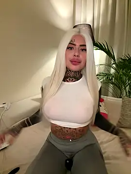 bambixboo online show from 10/23/25, 08:51