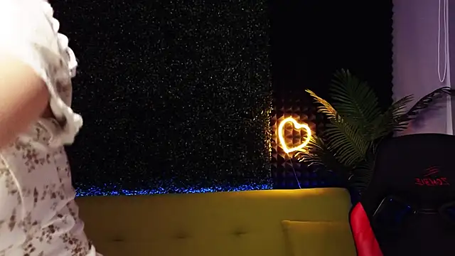 KristiRosee online show from 12/20/24, 01:47