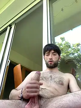 Snapshot of GuillaumebeauZizi chatting on 05/25/26, 12:04 GuillaumebeauZizi online show from 05/25/26, 12:04