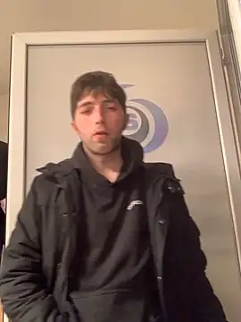 Snapshot of GuillaumebeauZizi chatting on 02/07/26, 07:11 GuillaumebeauZizi online show from 02/07/26, 07:11