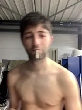 Snapshot of GuillaumebeauZizi chatting on 02/12/26, 05:56 GuillaumebeauZizi online show from 02/12/26, 05:56