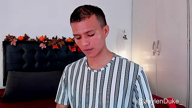 Snapshot of jaylen_and_duke chatting on 10/22/25, 11:09 jaylen and duke online show from 10/22/25, 11:09