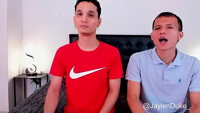 Snapshot of jaylen_and_duke chatting on 12/14/25, 11:05 jaylen and duke online show from 12/14/25, 11:05