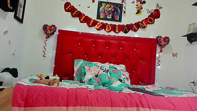 natasha jurado online show from 02/09/25, 02:06