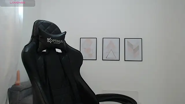 Snapshot of natalia_curvy1 chatting on 01/08/26, 05:41 natalia curvy1 online show from 01/08/26, 05:41