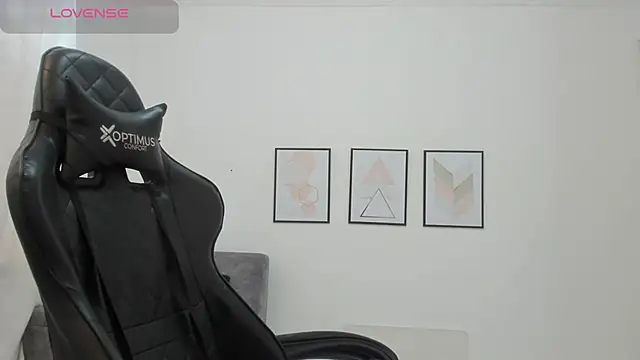 Snapshot of natalia_curvy1 chatting on 02/12/26, 05:45 natalia curvy1 online show from 02/12/26, 05:45