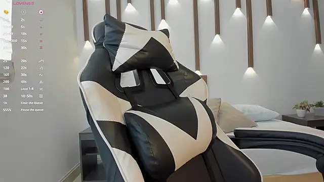 megan cooper28 online show from 12/01/25, 07:04