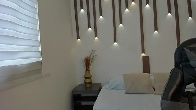 megan cooper28 online show from 12/17/25, 07:08