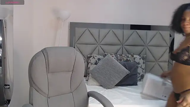 genesis moretz online show from 04/25/26, 04:26
