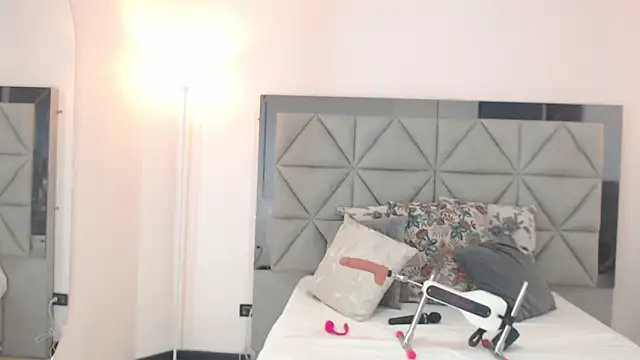 genesis moretz online show from 04/09/26, 04:25