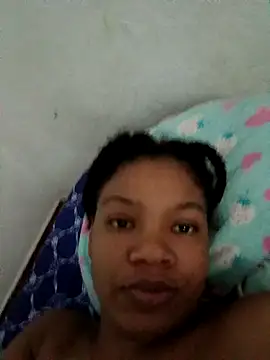 genesis moretz online show from 04/05/26, 11:22