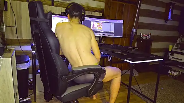 HARD 2QUIT online show from 11/03/25, 06:29