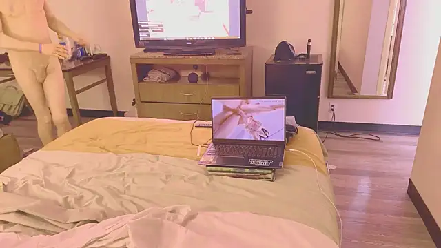 Snapshot of HARD_2QUIT chatting on 01/30/25, 09:47 HARD 2QUIT online show from 01/30/25, 09:47