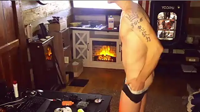 HARD 2QUIT online show from 12/20/25, 11:24