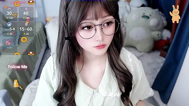 Snapshot of Sweet-18wanwan chatting on 05/19/26, 03:30 Sweet-18wanwan online show from 05/19/26, 03:30
