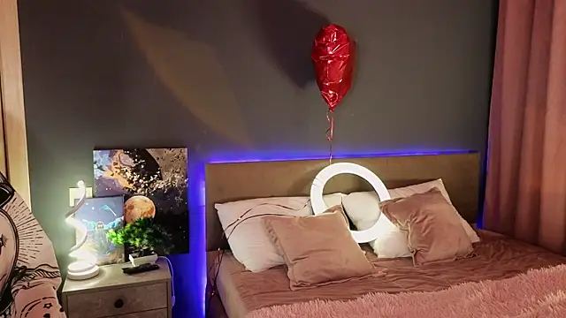 Snapshot of SandraBoyl chatting on 03/22/25, 01:11 SandraBoyl online show from 03/22/25, 01:11