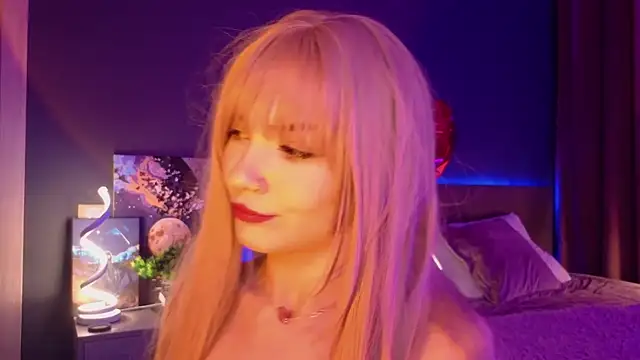 Snapshot of SandraBoyl chatting on 03/18/25, 04:18 SandraBoyl online show from 03/18/25, 04:18