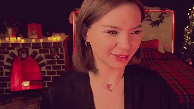 Snapshot of SandraBoyl chatting on 12/03/25, 02:12 SandraBoyl online show from 12/03/25, 02:12