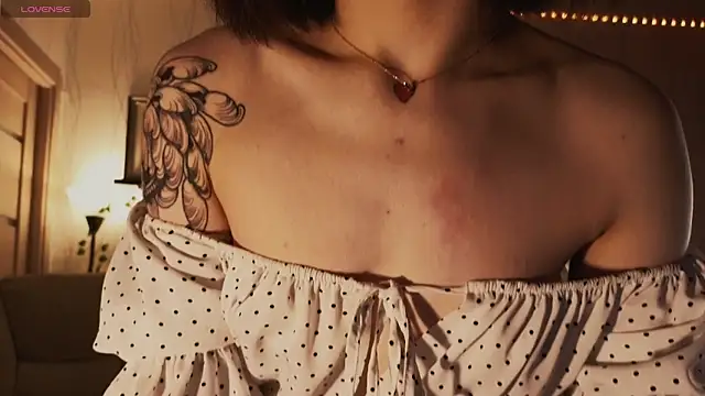 SandraBoyl online show from 02/05/26, 02:29