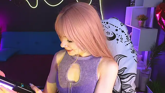 Snapshot of SandraBoyl chatting on 03/08/25, 01:17 SandraBoyl online show from 03/08/25, 01:17