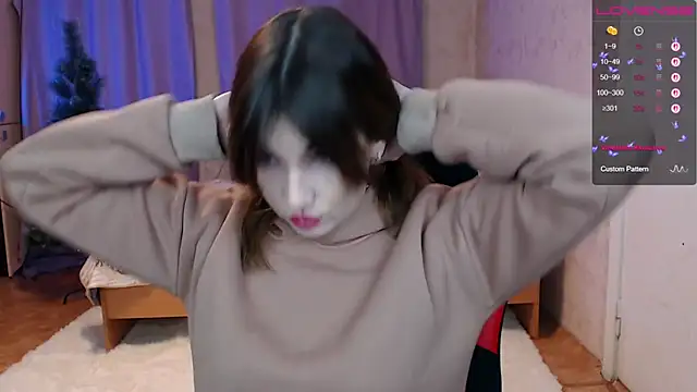 Daniela Cooperr online show from 12/15/25, 06:25