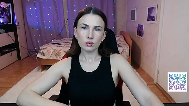 Daniela Cooperr online show from 05/28/26, 07:09