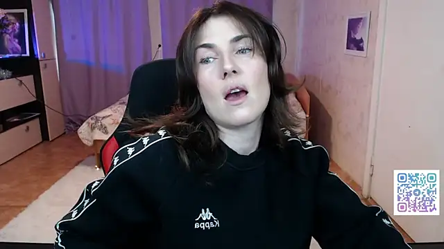 Daniela Cooperr online show from 05/27/26, 02:46