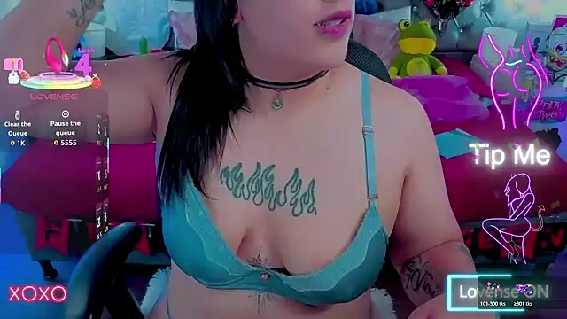 NatalieHarris online show from 10/22/25, 07:02