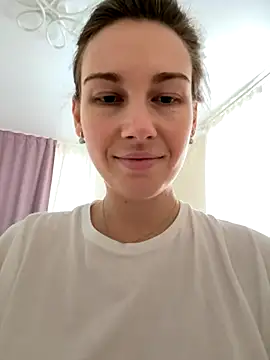 JasminJames online show from 11/07/25, 10:53