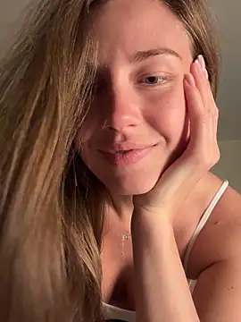 JasminJames online show from 10/07/25, 10:11