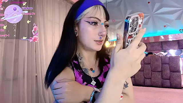 Snapshot of Candy_morgan412 chatting on 02/12/26, 12:27 Candy morgan412 online show from 02/12/26, 12:27