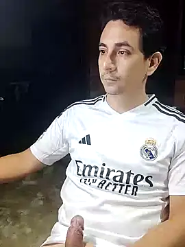 Snapshot of Rejy1992 chatting on 01/17/25, 04:06 Rejy1992 online show from 01/17/25, 04:06