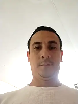 Snapshot of Rejy1992 chatting on 09/19/25, 03:21 Rejy1992 online show from 09/19/25, 03:21