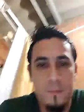 Snapshot of Rejy1992 chatting on 12/25/24, 02:25 Rejy1992 online show from 12/25/24, 02:25