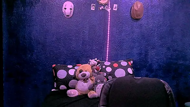 NinaYellow online show from 05/21/26, 12:46