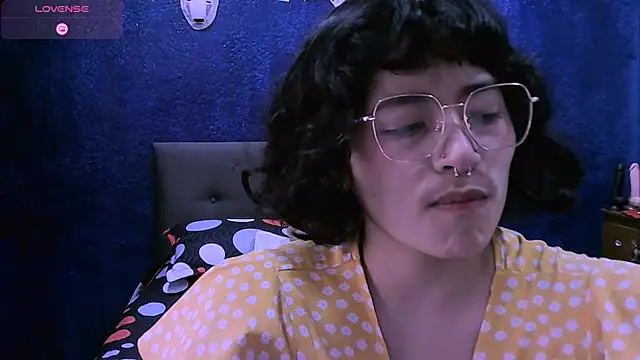 NinaYellow online show from 11/05/25, 01:03