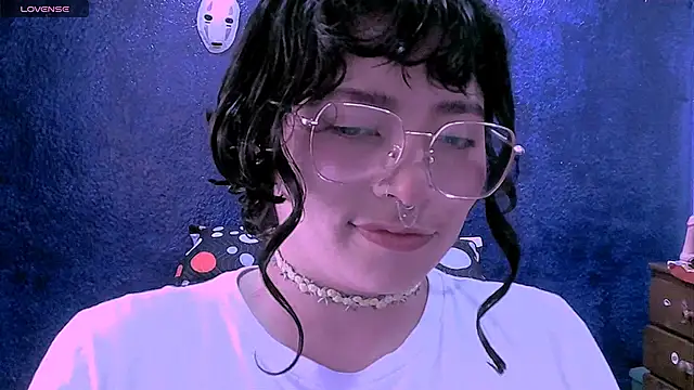 NinaYellow online show from 05/08/26, 02:10