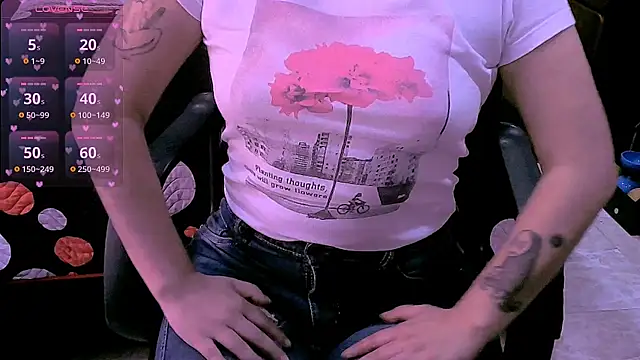 NinaYellow online show from 04/22/26, 01:07