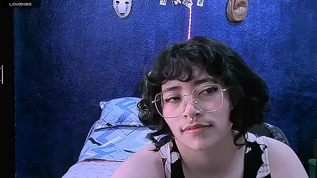 NinaYellow online show from 03/02/26, 01:51