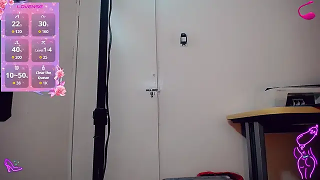 Amanda Cax online show from 10/15/25, 07:11