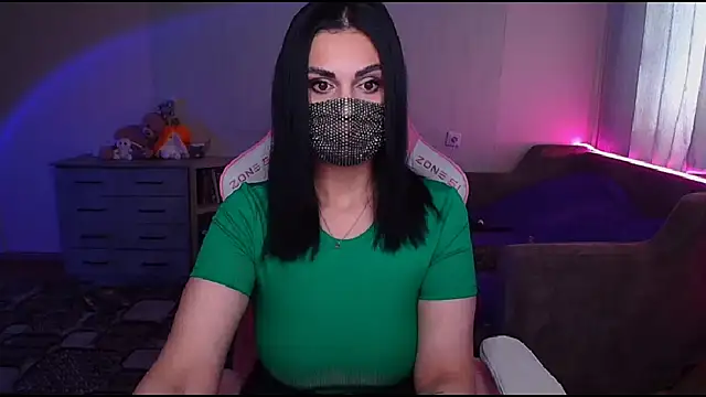 Snapshot of __Yasmina__ chatting on 02/24/25, 03:55 Yasmina online show from 02/24/25, 03:55